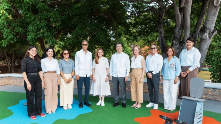 Colocan nuevas máquinas de ejercicio en el parque Mirador Sur Colocan nuevas máquinas de ejercicio en el parque Mirador Sur