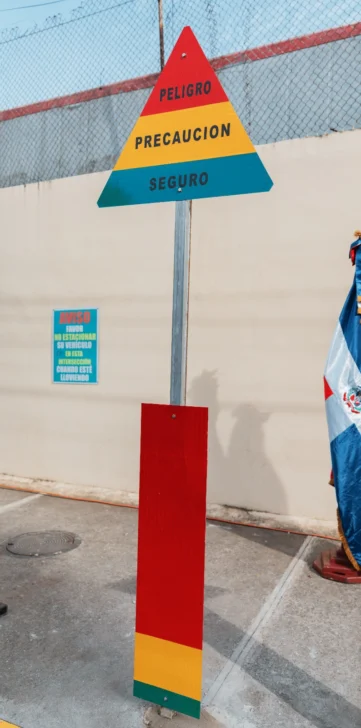 Alcaldía del Distrito Nacional y Comité de Emergencia lanzan plan piloto Semáforos Pluviales Alcaldía del Distrito Nacional y Comité de Emergencia lanzan plan piloto Semáforos Pluviales