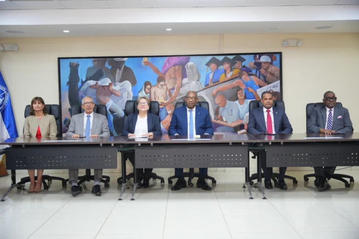 UASD e Indomet firman acuerdo para crear la primera carrera en Ciencias de la Atmósfera en RD