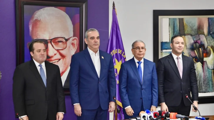 Luis Abinader y Danilo Medina se reúnen para dar seguimiento a crisis haitiana Luis Abinader y Danilo Medina se reúnen para dar seguimiento a crisis haitiana