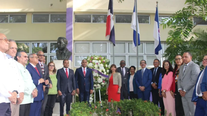 Facultad de Humanidades de la UASD inaugura Galería de Premios Nacionales en honor a figuras vinculadas a la academia