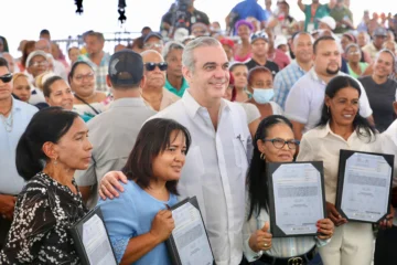 Abinader cumple agenda oficial en Santiago y resalta obras en proceso