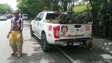 Sistema 911 asiste a accidente de tránsito con múltiples atrapados en Villa Altagracia