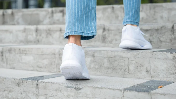 Los beneficios para el cuerpo y la mente de subir escaleras como parte de tu rutina diaria