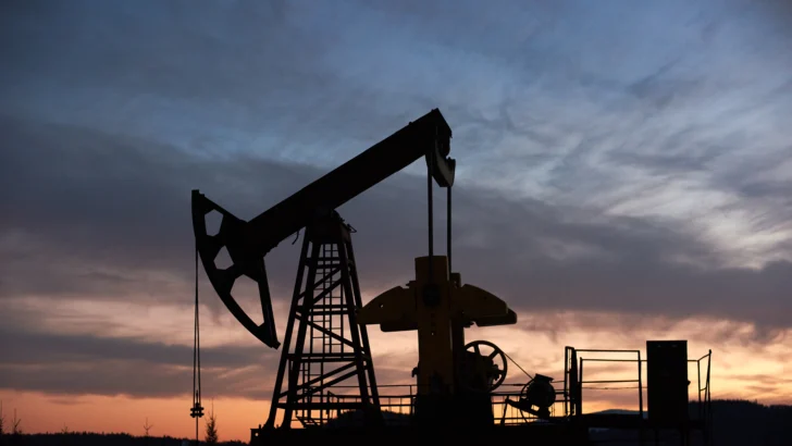 El petróleo Brent se dispara un 2 % tras el ataque iraní a instalaciones del Mosad El petróleo Brent se dispara un 2 % tras el ataque iraní a instalaciones del Mosad
