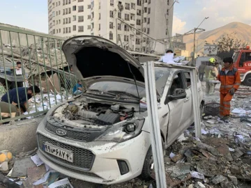 Israel lanza múltiples ataques contra Irán y Teherán responde con el envío de 100 drones