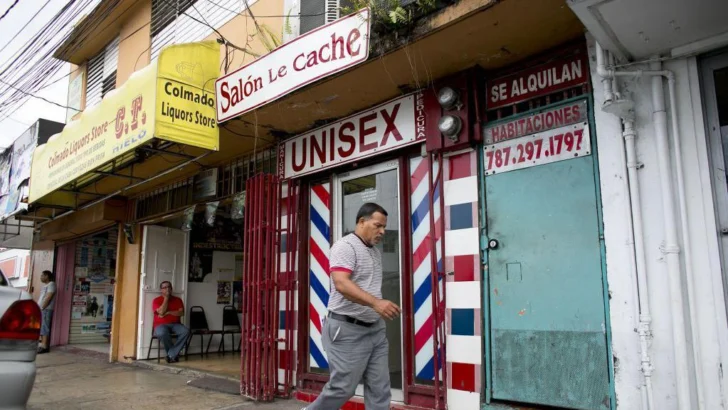 'Hay personas pasando hambre porque no se atreven a salir de sus casas': Barrio Obrero, la comunidad dominicana de Puerto Rico sacudida por las redadas migratorias de EE.UU.