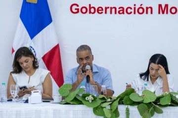 Energía y Minas evalúa avances de proyectos en Montecristi