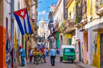 Cuba recibió hasta mayo un 27 % menos de turistas