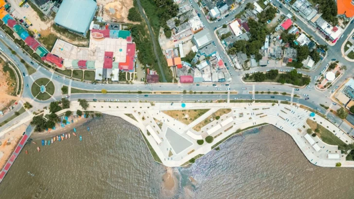 Presidente Abinader y ministro Collado inauguran reconstrucción de Malecón y otras obras en Samaná Presidente Abinader y ministro Collado inauguran reconstrucción de Malecón y otras obras en Samaná