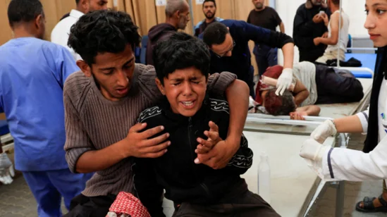 Más de 50 palestinos mueren en el peor ataque israelí cerca de un centro de distribución de alimentos hasta la fecha