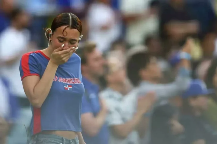  Los Dodgers no le dieron permiso para que ella interpretara la versión en español del himno de EEUU
