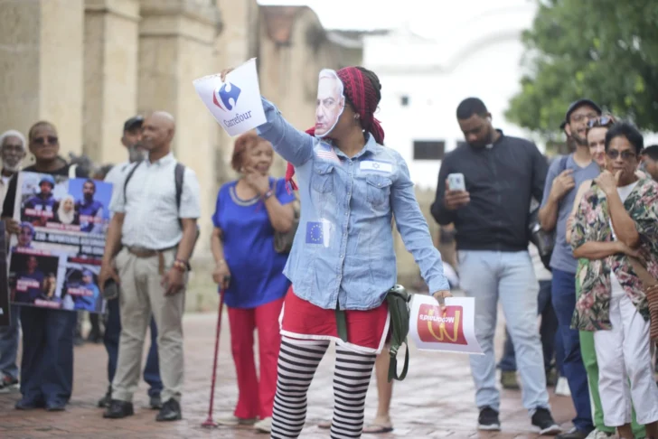Dominicanos protestan contra el gobierno de Israel, por el genocidio del pueblo palestino