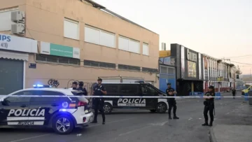 España: dos noches de disturbios en Torre Pacheco exponen vínculos entre desinformación y violencia xenófoba España: dos noches de disturbios en Torre Pacheco exponen vínculos entre desinformación y violencia xenófoba