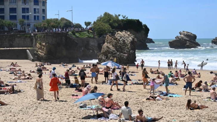 La tendencia de los 'tatuajes solares' preocupa a los médicos de Francia