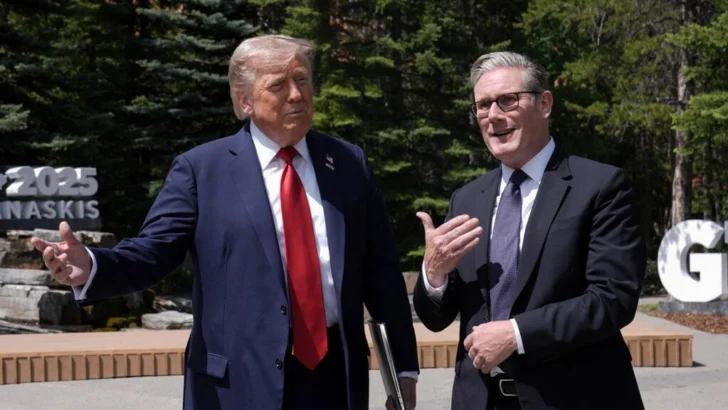 Trump visita Escocia, entre protestas y estrictas medidas de seguridad