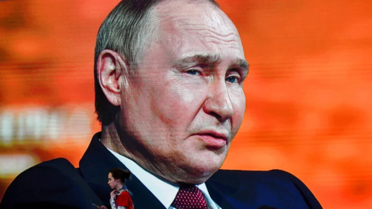 Ministro ruso de Transporte destituido por Putin se suicida