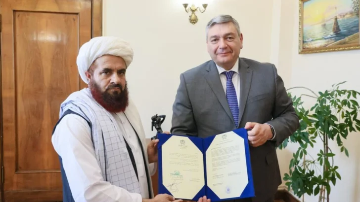 Rusia, primer país en reconocer oficialmente al Gobierno talibán