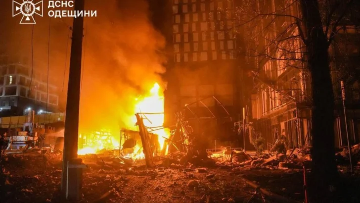 Moscú y Kiev cruzan ataques masivos con drones; Rusia toma control de dos asentamientos ucranianos