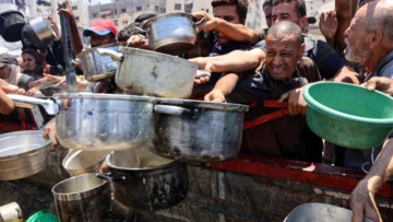 El peor escenario de hambruna está en curso en Gaza, advierten expertos respaldados por la ONU