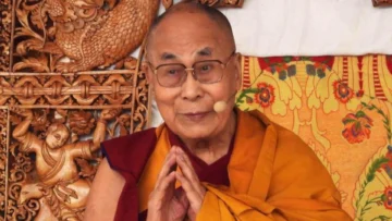 Por qué el anuncio del Dalai Lama de que tendrá un sucesor en el budimo tibetano desafía a China