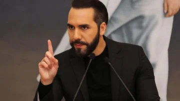 El Congreso de El Salvador aprueba una reforma constitucional que permite la reelección indefinida