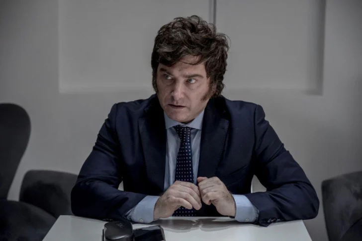 Cómo ocurrió la peor derrota parlamentaria de Javier Milei desde que es presidente de Argentina (y que llevó a algunos funcionarios a hablar de 'golpe institucional')