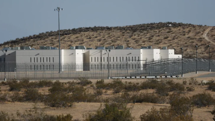 El boom de centros de detención privados en EE. UU.: entre promesas económicas y denuncias de abuso