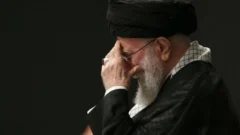 El líder supremo de Irán hace su primera aparición pública desde el alto al fuego con Israel