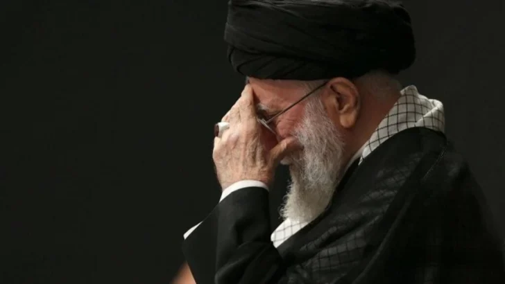 El líder supremo de Irán hace su primera aparición pública desde el alto al fuego con Israel