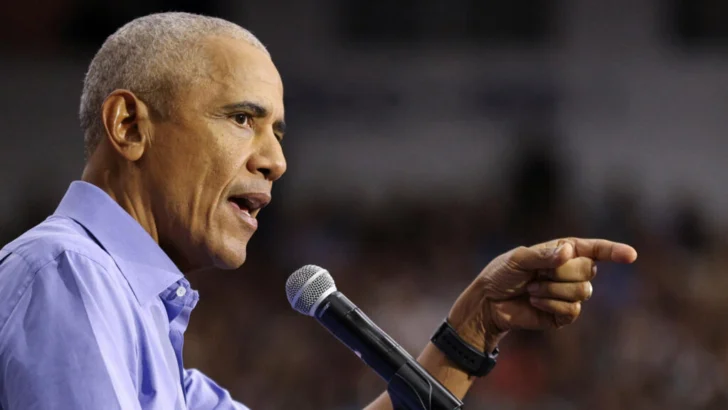 Un débil intento de distracción: Obama responde a acusaciones de Trump sobre traición