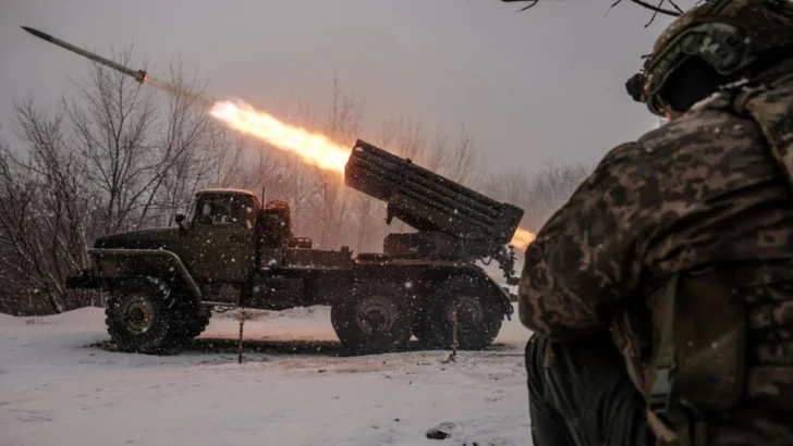 EE. UU. frena el envío de algunas armas clave a Ucrania: ¿de qué arsenal se trata?