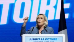 Francia: la Policía registra sede del partido de Le Pen por sospechas de financiación irregular