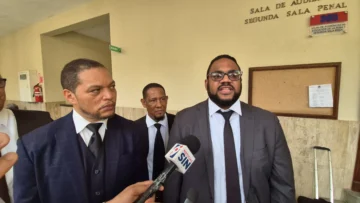 Parte querellante recusa al juez Rigoberto Sena en caso de red de fraude bancario