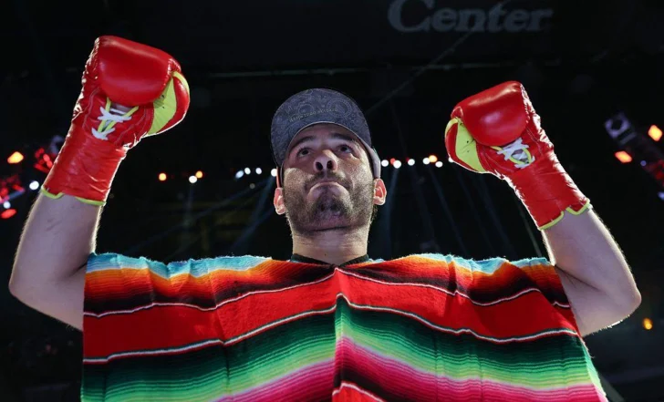 Quién es Julio César Chávez Jr., el polémico boxeador mexicano 'hijo de una leyenda' a quien acusan de estancia ilegal en EE.UU. y presuntos vínculos con el narco