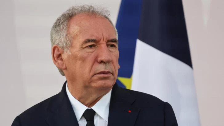 Presupuesto francés: Bayrou frente al reto de recortar 40.000 millones de euros