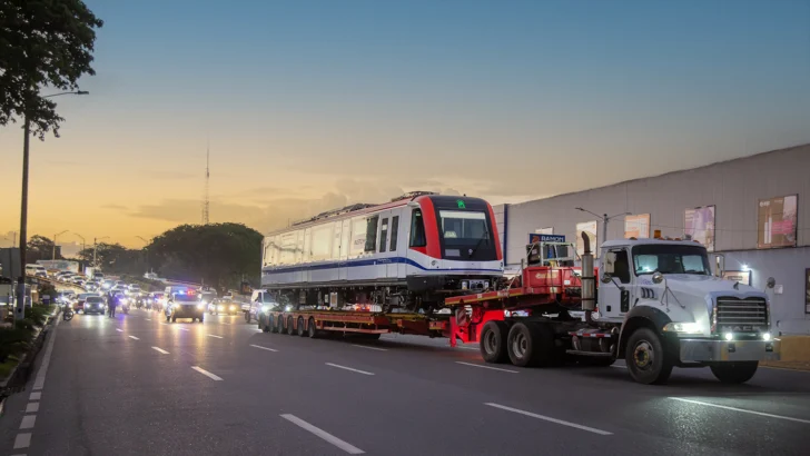 Amplían capacidad del Metro con dos nuevos trenes