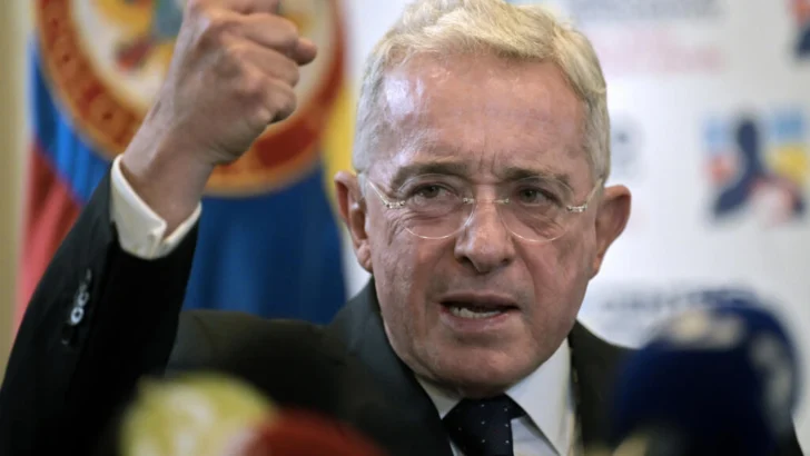 Colombia: Uribe es declarado culpable de soborno y fraude procesal por caso de manipulación de testigos