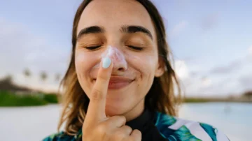Protectores solares minerales vs. químicos: cuál es la diferencia y cuál es mejor para cada persona