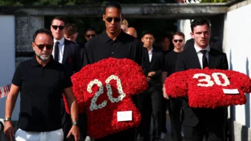 Las conmovedoras imágenes del funeral de Diogo Jota y su hermano André Silva Las conmovedoras imágenes del funeral de Diogo Jota y su hermano André Silva