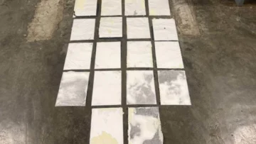 Ocupan 18 láminas de cocaína en el aeropuerto Las Américas con destino a Países Bajos