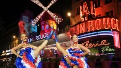 Las aspas del Moulin Rouge de París volverán a girar este 10 de julio