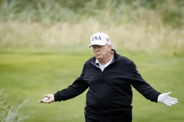 Trump ve '50 % de probabilidad' de acuerdo arancelario con UE, pero para ello pide equidad