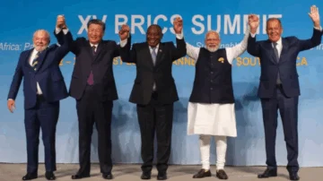 Por qué Trump acusa a los países BRICS de ir en contra de EE.UU. (y qué responde el bloque)