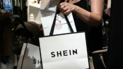 Francia multa a Shein con 40 millones de euros debido a prácticas 'engañosas'