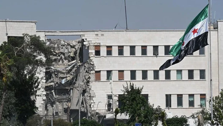 Israel bombardea Damasco para 'proteger' a los drusos de los ataques de las fuerzas sirias