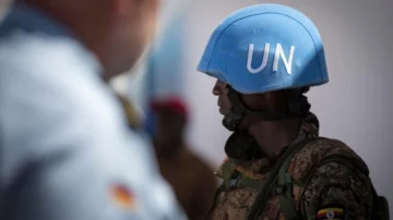 'Desapareció sin decir una palabra': las mujeres explotadas, embarazadas y abandonadas por miembros de los cascos azules de la ONU