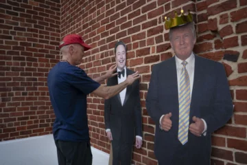 Trump no descarta deportar a Elon Musk Trump no descarta deportar a Elon Musk