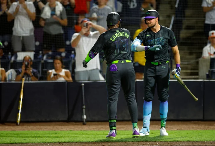 Manny Machado conecta Grand Slam y Junior Caminero dos jonrones