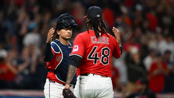 La MLB investiga por apuestas al lanzador dominicano Emmanuel Clase